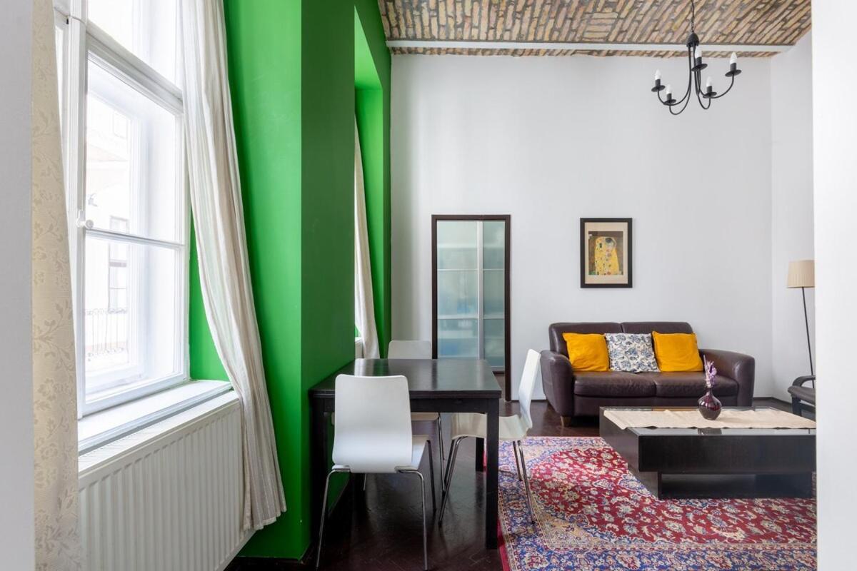 Apartment Vr2 Stylish In The Centre Budapest